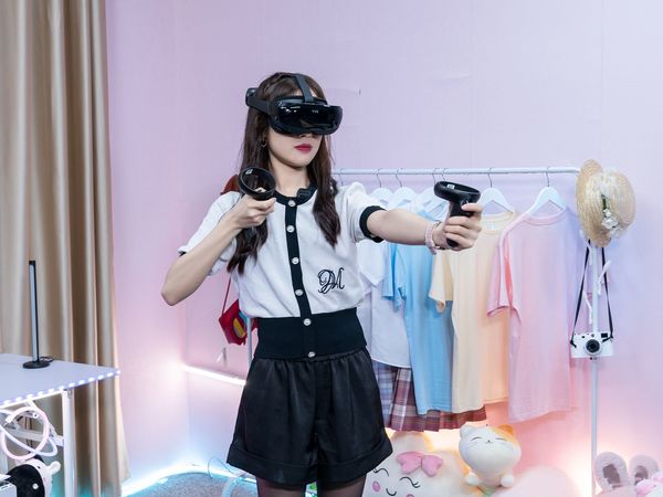 【丝姐体验】穿越真实梦境游戏，人生重开模拟器会让丝姐当上主角吗？