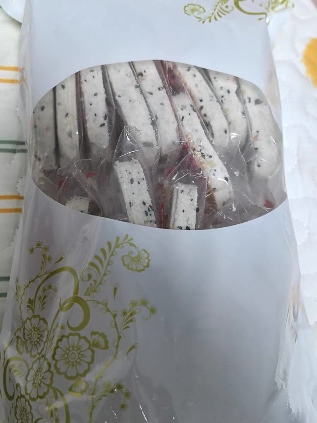 八点半坚果茯苓八珍糕，你值得拥有