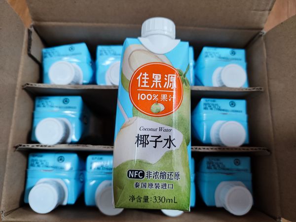 佳果源，一口椰水，清爽一夏！