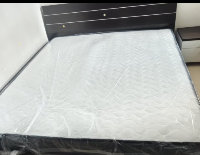 雅戈兰罗床垫