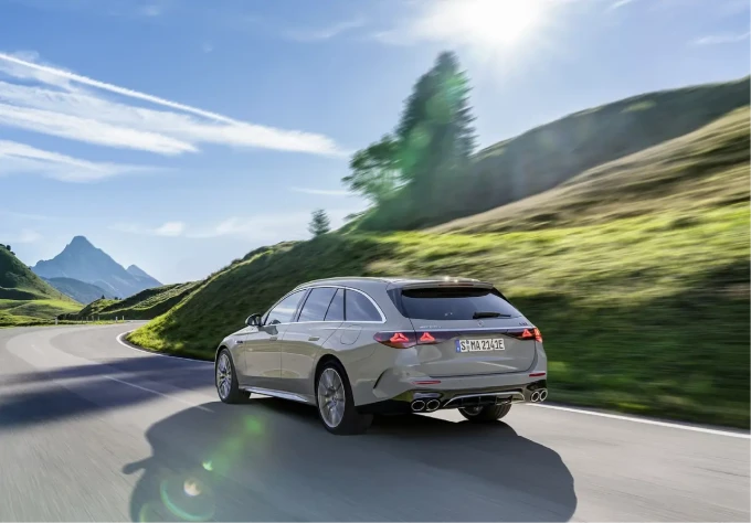 奔驰轿车怎么样 近日,全新梅赛德斯-amg e 53 hybrid 4matic 官图正式