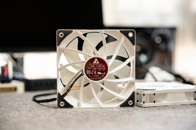 七十块钱一把的电脑风扇真的比便宜风扇好用太多了