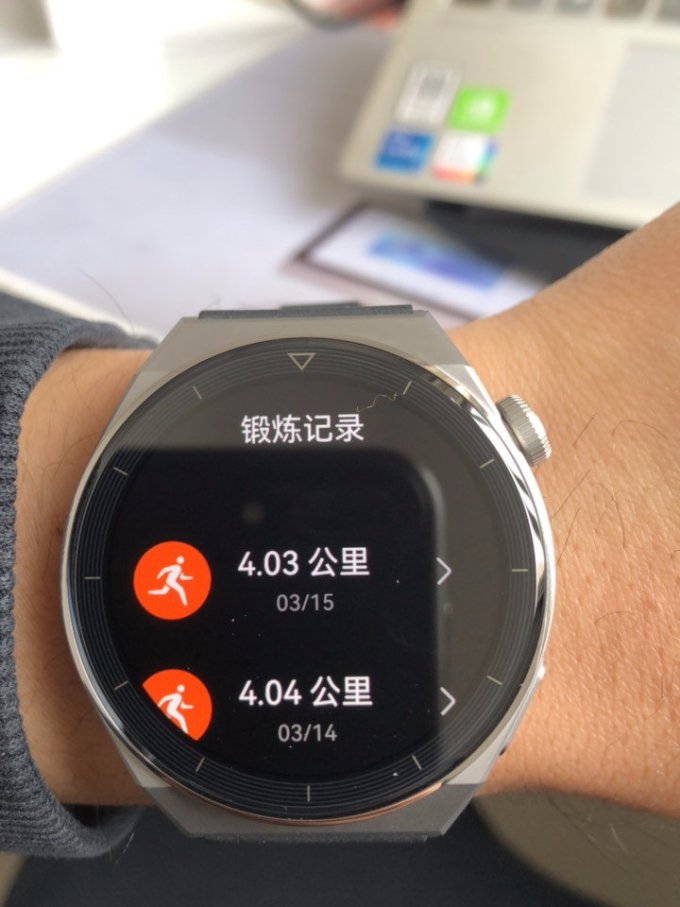 华为智能手表怎么样 华为watch gt 3pro入手一周,跑步真不错_什么值得