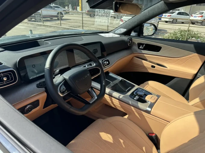 奇瑞中型SUV