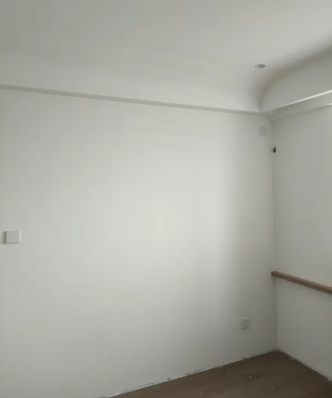 因为穷，全屋刷了大白墙_什么值得买