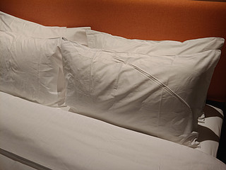 外出睡个好觉之选个适合的枕头