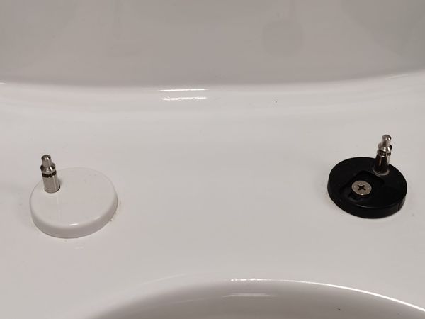 几块钱解决马桶乱跑的问题