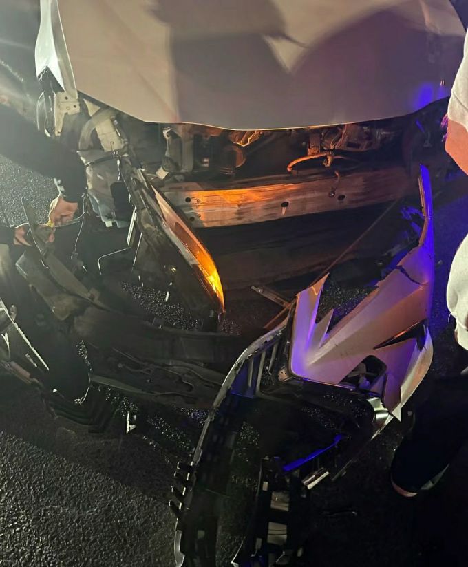 轿车