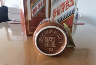 运气不错，今年第二瓶龙茅了