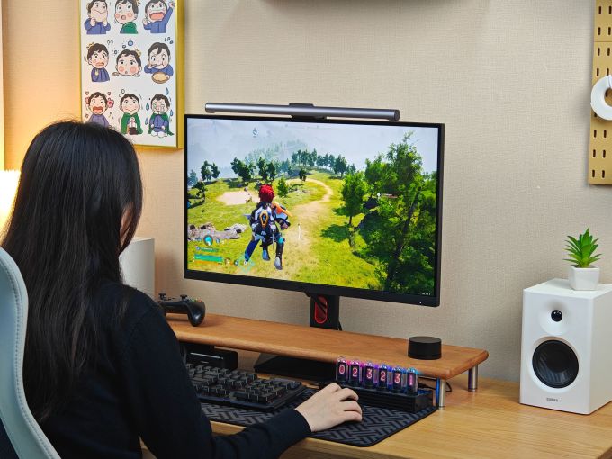 惠科显示器