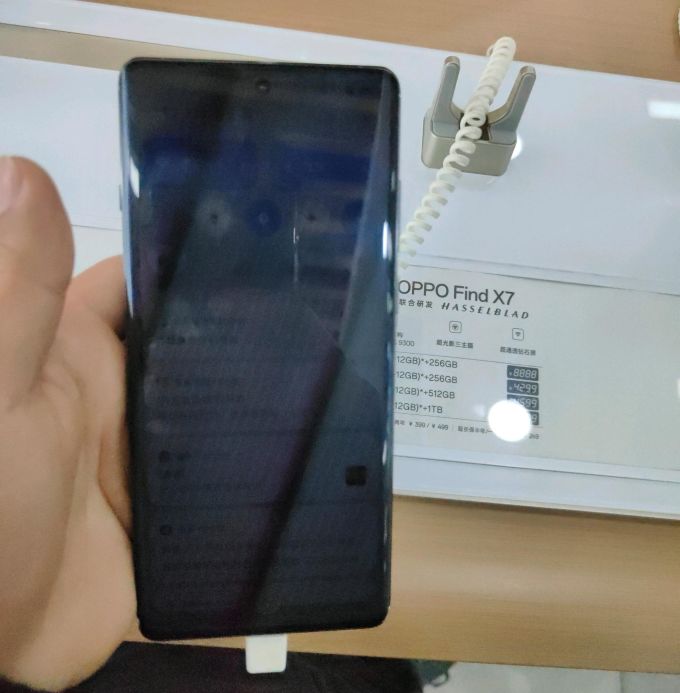 oppofind x7安卓手机怎么样 oppo新机,屏幕算是有亮点了,天玑处理器也