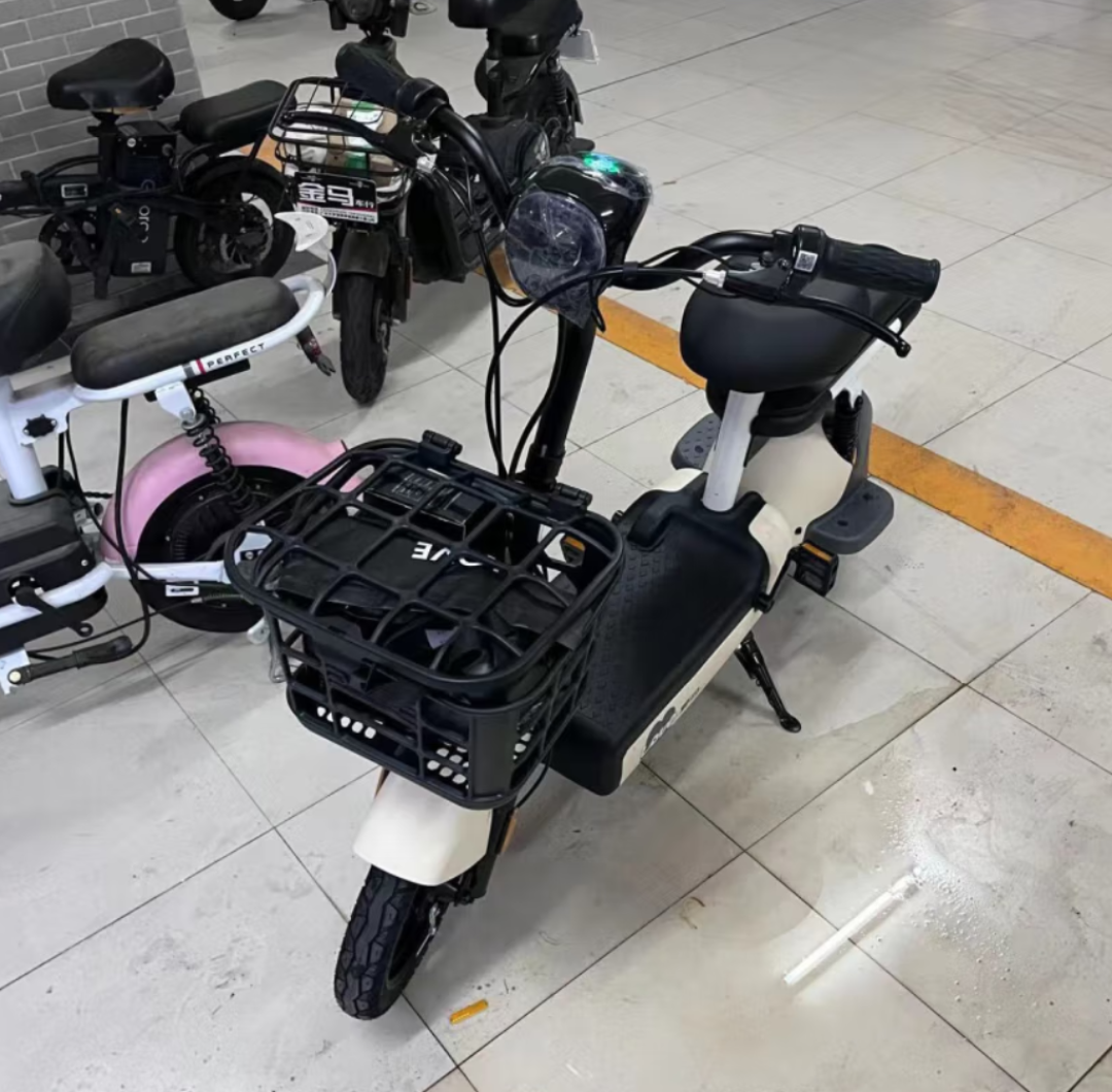 爱玛(aima)电动自行车48v12ah新国标电动车轻便助力电瓶车 mvp战神