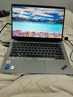 价格非常实惠的一款ThinkPad 而且非常适用于办公娱乐