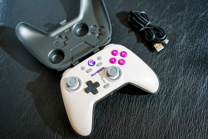 92小鸡启明星手柄:打游戏的神器!99