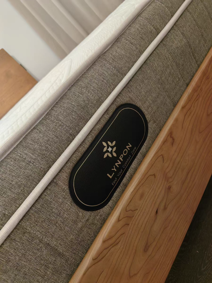 林芃家品卧室家具