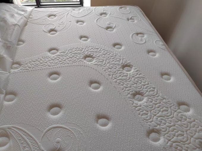 林芃家品卧室家具