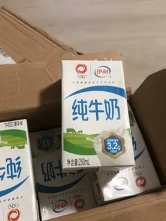 牛奶很好喝 一直喜欢喝纯牛奶 而且日期也很新鲜