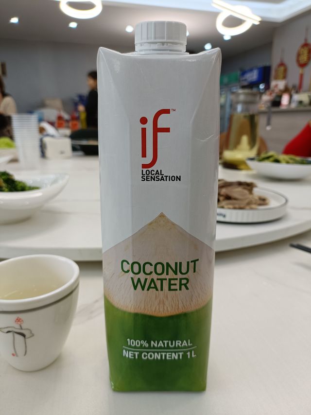 椰子水，原来是这样透明的