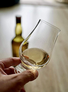 Whisky Life：乐加维林（Lagavulin）8年威士忌