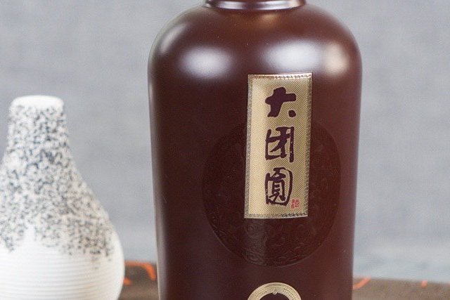 草本酒到底有什么魅力？喝了才知道！