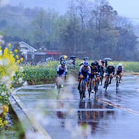 骑行类 篇五十一：安州环山环湖自行车公开赛|千名选手在春雨中上演速度与激情！