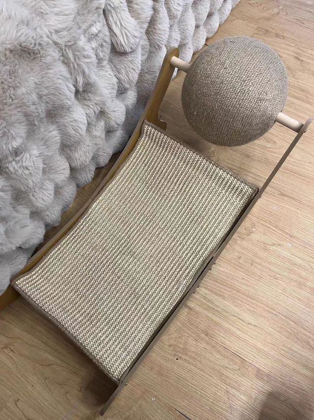 猫抓板很棒