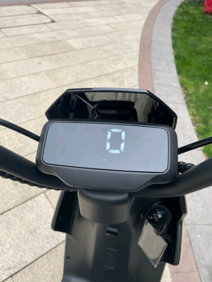 小牛f100电动自行车很好