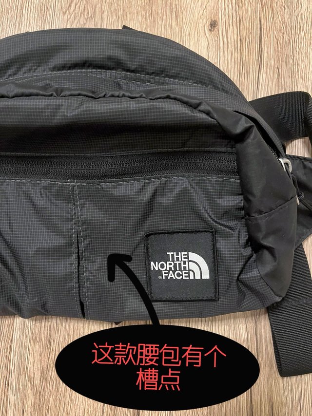这款北面腰包出街挺潮，但也有槽点不吐不快