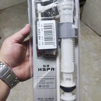 给旧马桶换个进水阀