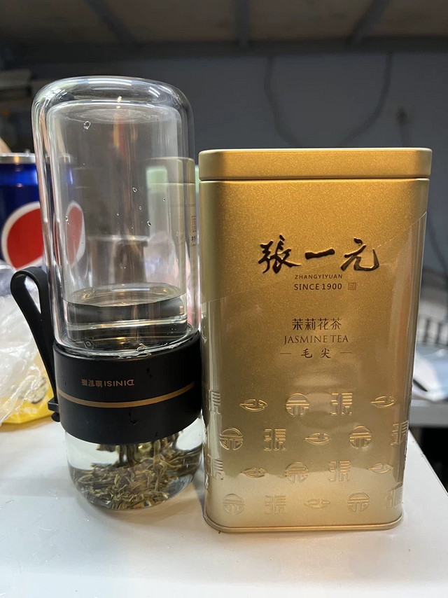 张一元茉莉花茶：回味无穷