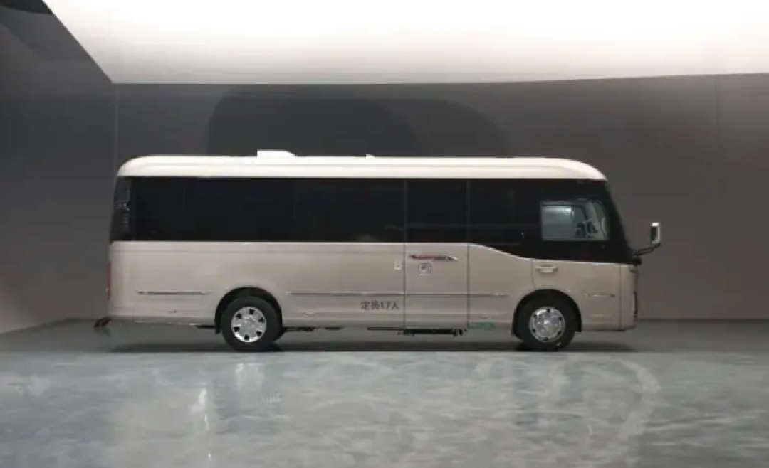 红旗国悦豪华礼宾车上市468万元起