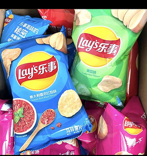 乐事（Lay's）薯片 休闲零食 膨化食品 黄瓜味 75克