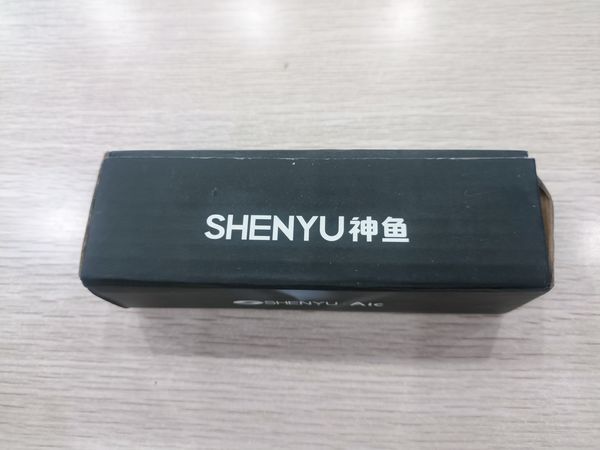 神鱼手电筒 X6