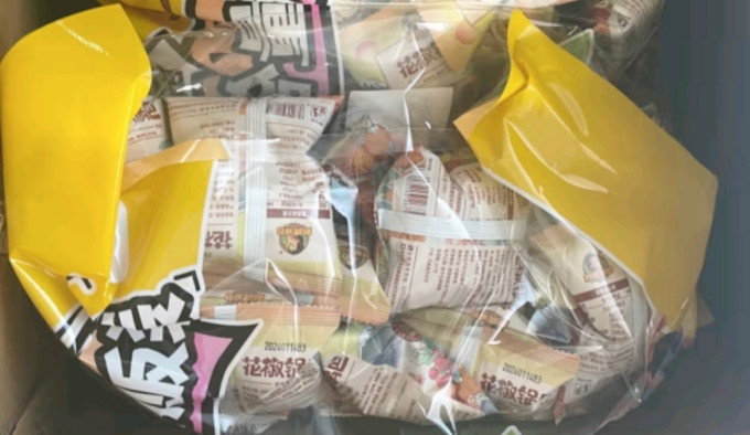盐津铺子膨化食品