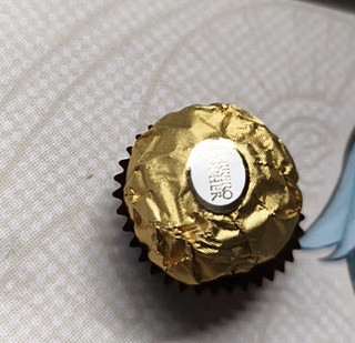 费列罗（FERRERO）榛果威化巧克力制品 婚庆喜糖伴手礼零食女神节生日礼 3粒装37.5g