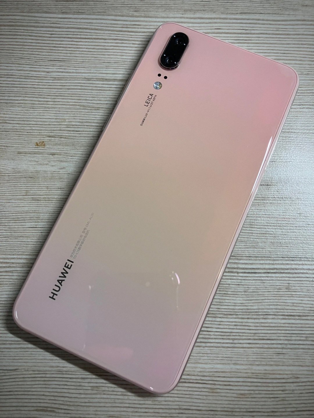 曾经很想拥有的华为p20现在终于买了