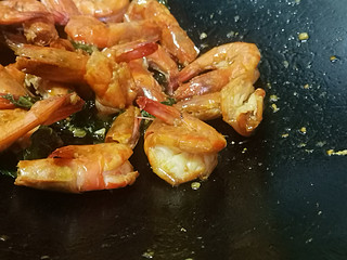 做法简单，味道鲜美-豉油王大虾