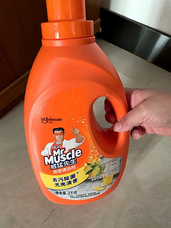 ￼￼威猛先生（Mr Muscle） 地板清洁剂 2kg 海洋清新 清洁 除菌除垢 浓缩配方 超市同款