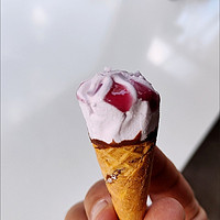 春日第一口甜，蓝莓冰激凌