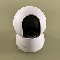 给父母安装一台米家监控摄像头，保护家宅安全。