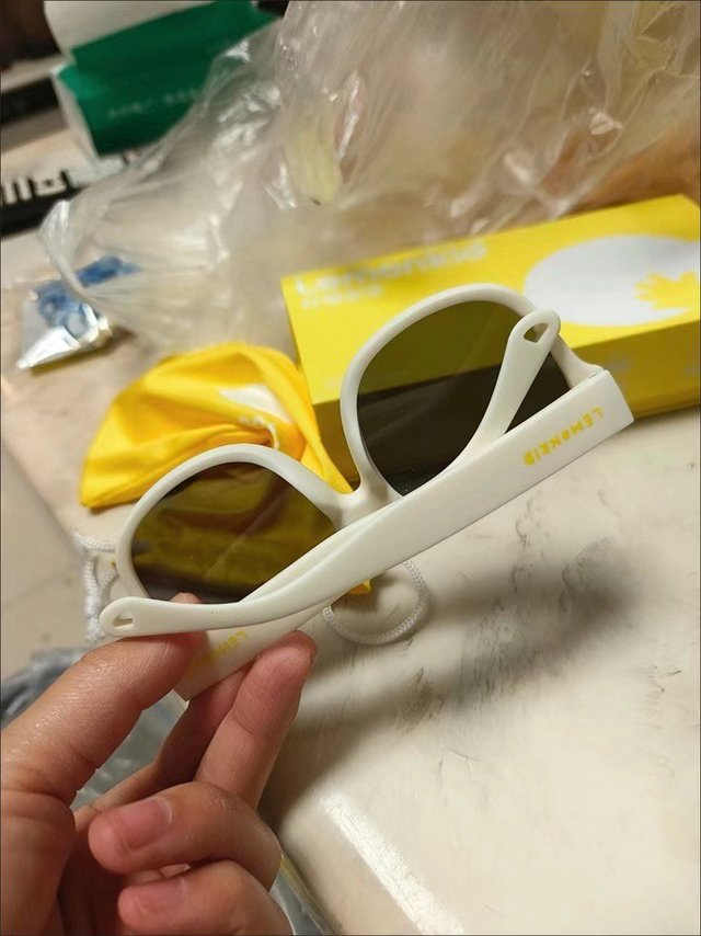 👓🌞 LEMONKID儿童墨镜：户外活动的时尚护眼小能手 🌈💫