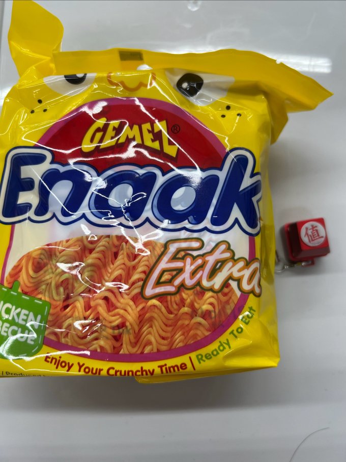 gemez印尼进口小鸡干脆面干吃烧烤鸡肉味