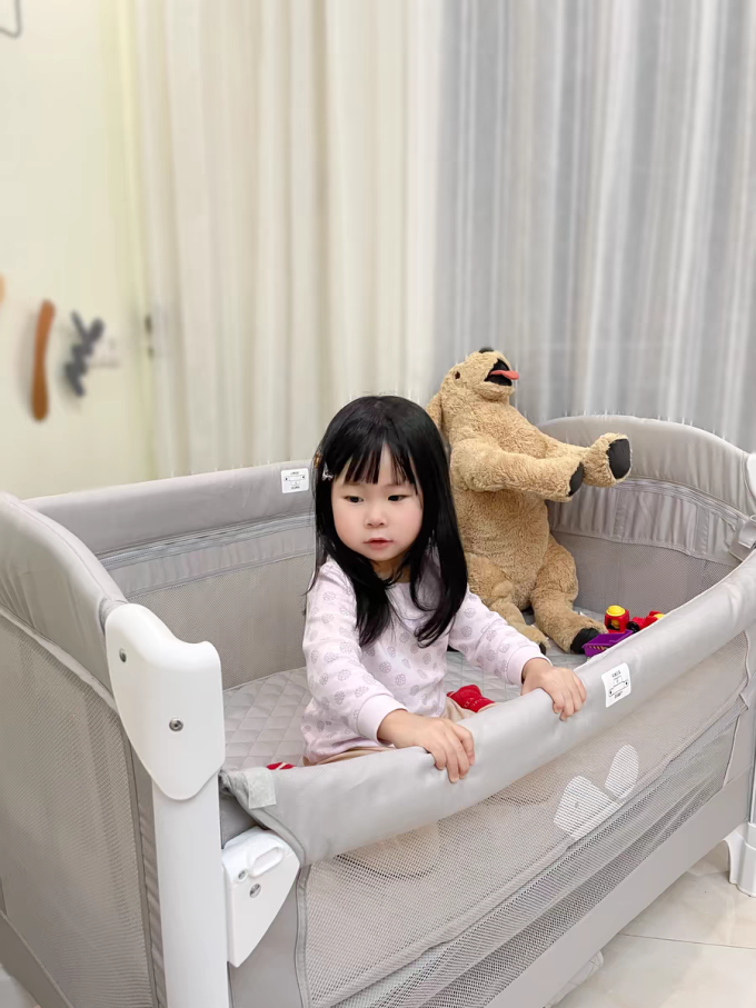 abcmokoo索拉折叠婴儿床拼接大床多功能新生bb床便携可移动宝宝床