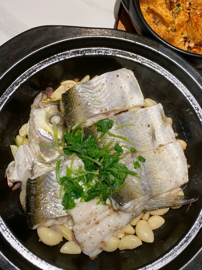 虹庭聚会餐饮