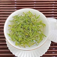安吉白茶非白茶，它是绿茶的一个变种。