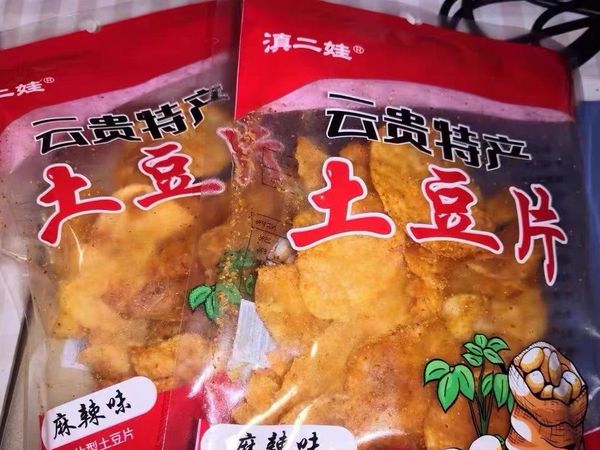 踏青必备零食:云南麻辣土豆片