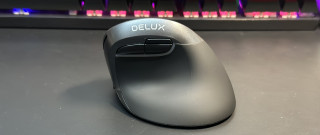 探索 DELUX多彩M618mini 垂直鼠标：人体工学的入门之选