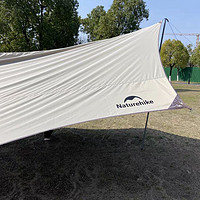 Naturehike挪客云霄天幕钛黑胶防晒户外露营遮阳棚是一款非常实用的户外装备，适合用于野营、等场景。