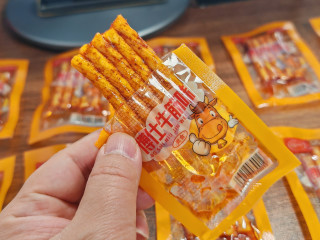 福兴兆博仕素牛筋辣条真的是非常的有嚼头