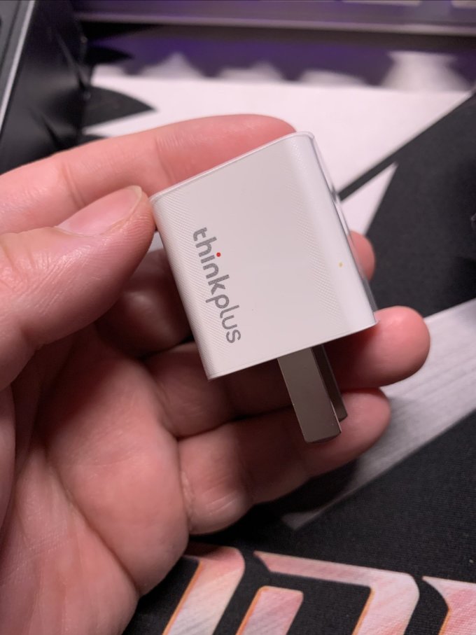 thinkplus充电器怎么样 8块钱的大牌20w充电头都收到了吗?_什么值得买